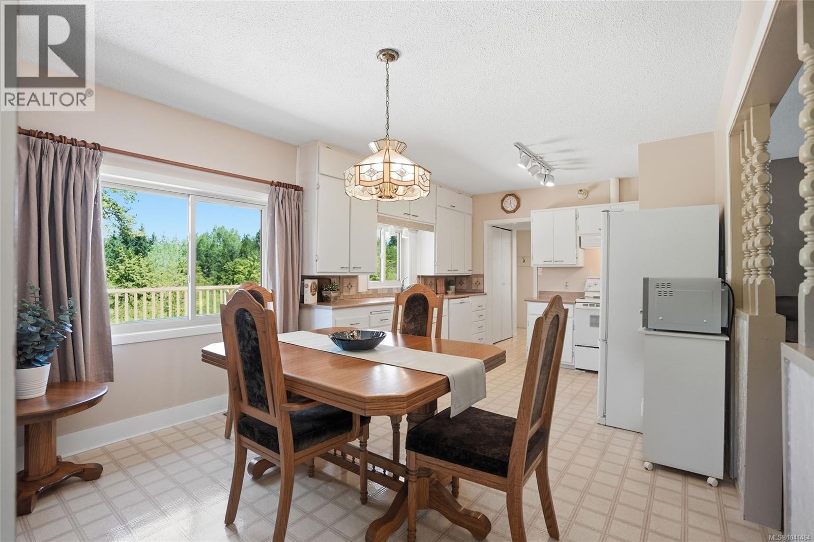 1559 Matterson Rd, Errington, British Columbia  V0R 1V0 - Photo 3 - 1041464