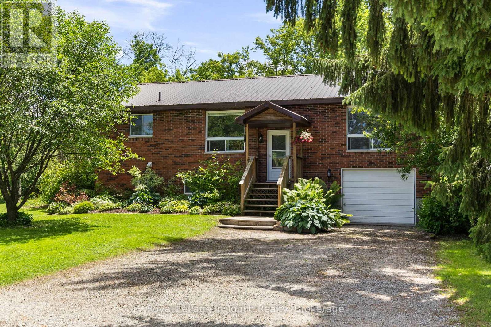 3 Lynch Street, Severn, Ontario  L0K 1E0 - Photo 1 - S13440048