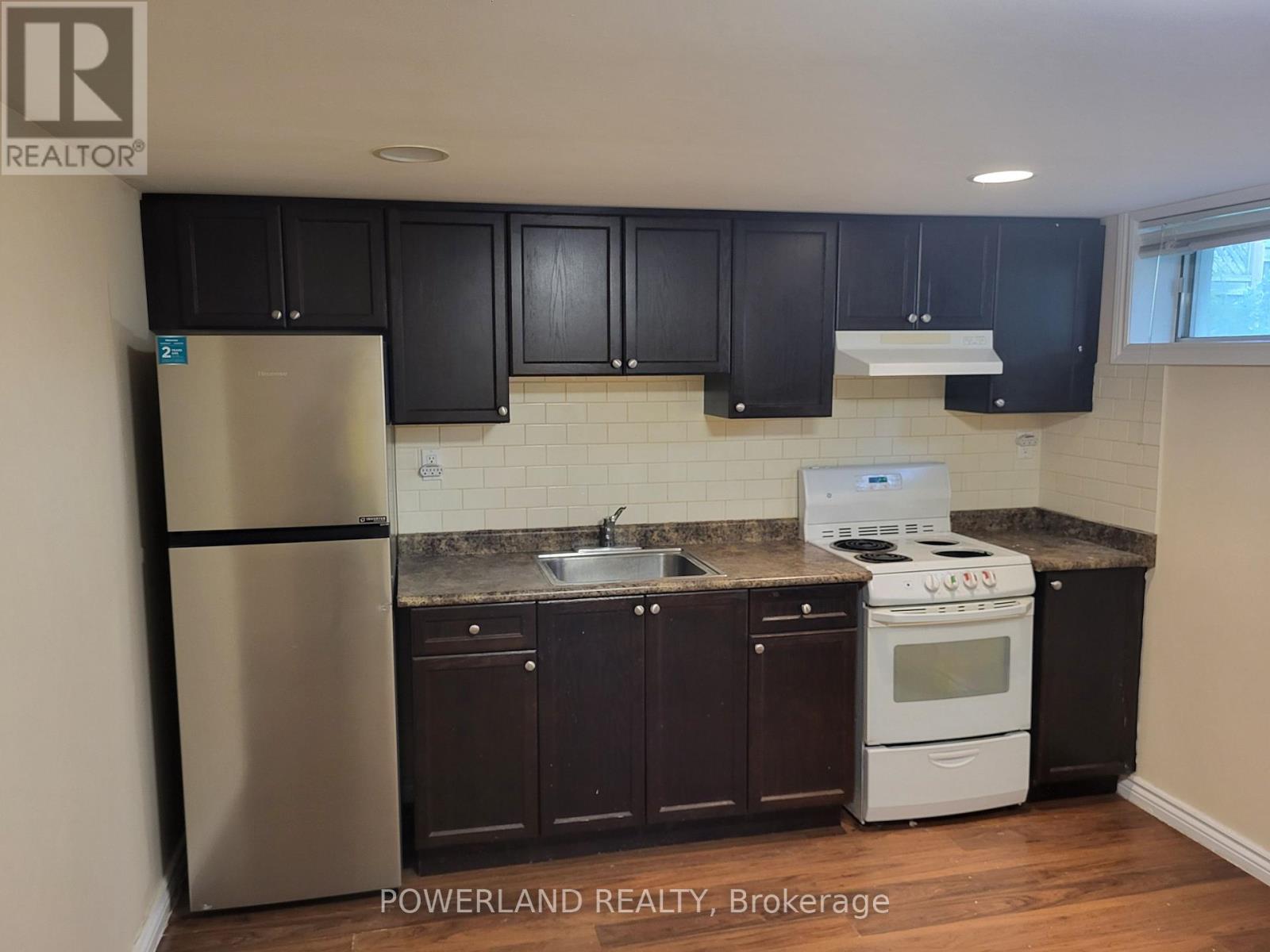 Unit B - 46 Transwell Avenue, Toronto, Ontario  M2R 2J8 - Photo 3 - C13488152