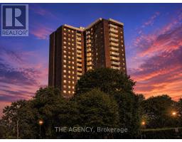 1210 - 10 MUIRHEAD ROAD, Toronto, Ontario
