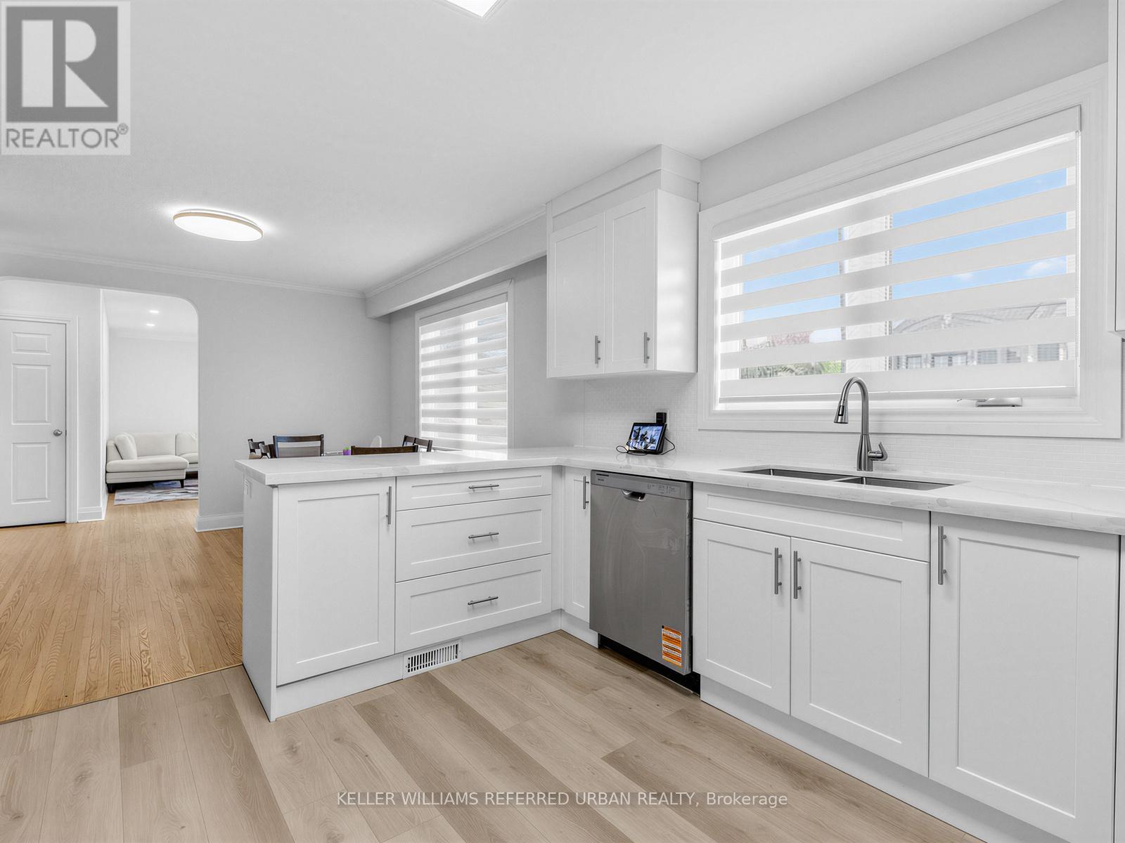 73 Prince Charles Drive, Toronto, Ontario  M6A 2H4 - Photo 12 - C13488958