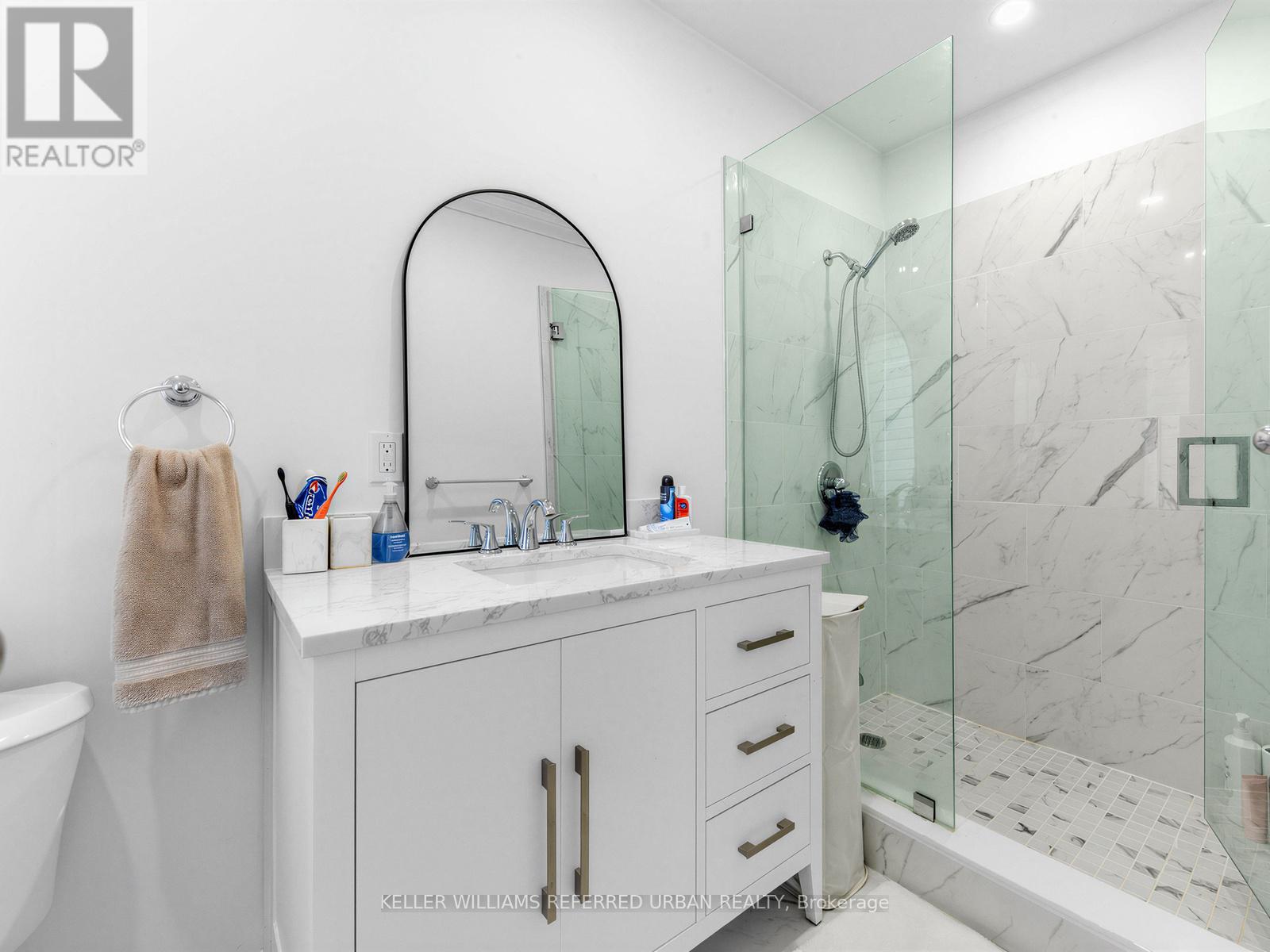 73 Prince Charles Drive, Toronto, Ontario  M6A 2H4 - Photo 17 - C13488958