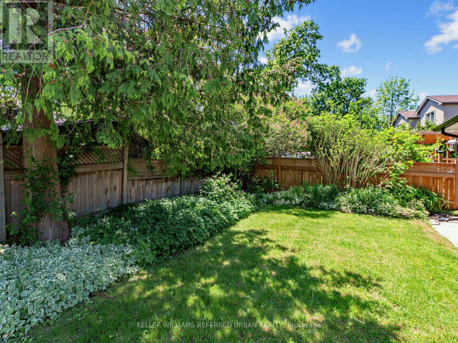 73 Prince Charles Drive, Toronto, Ontario  M6A 2H4 - Photo 33 - C13488958