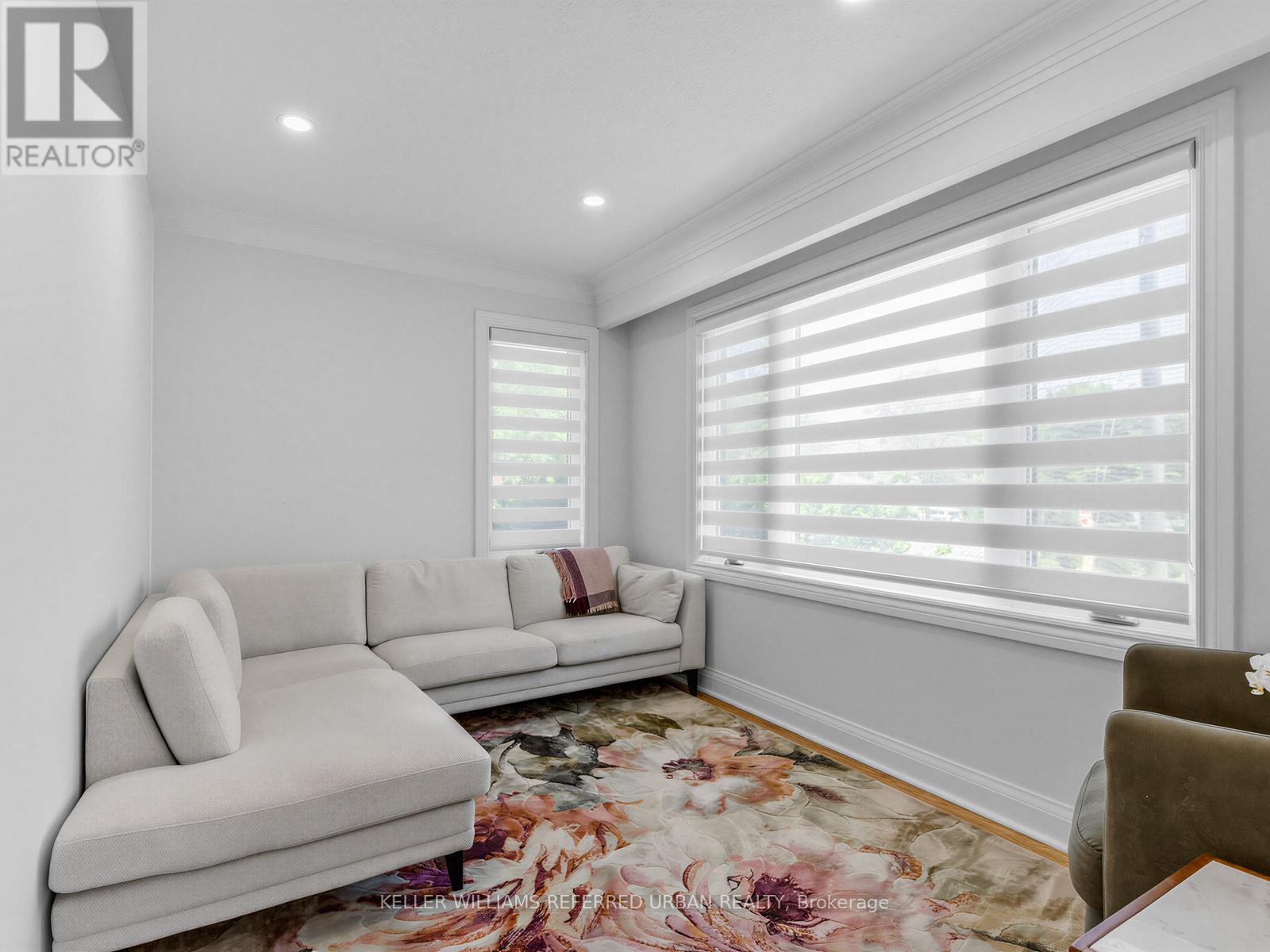 73 Prince Charles Drive, Toronto, Ontario  M6A 2H4 - Photo 8 - C13488958