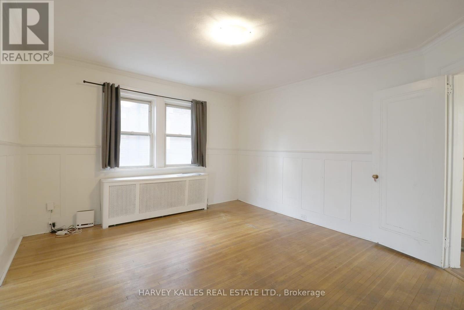 Main - 6 Poplar Plains Crescent, Toronto, Ontario  M4V 1E8 - Photo 12 - C13489014