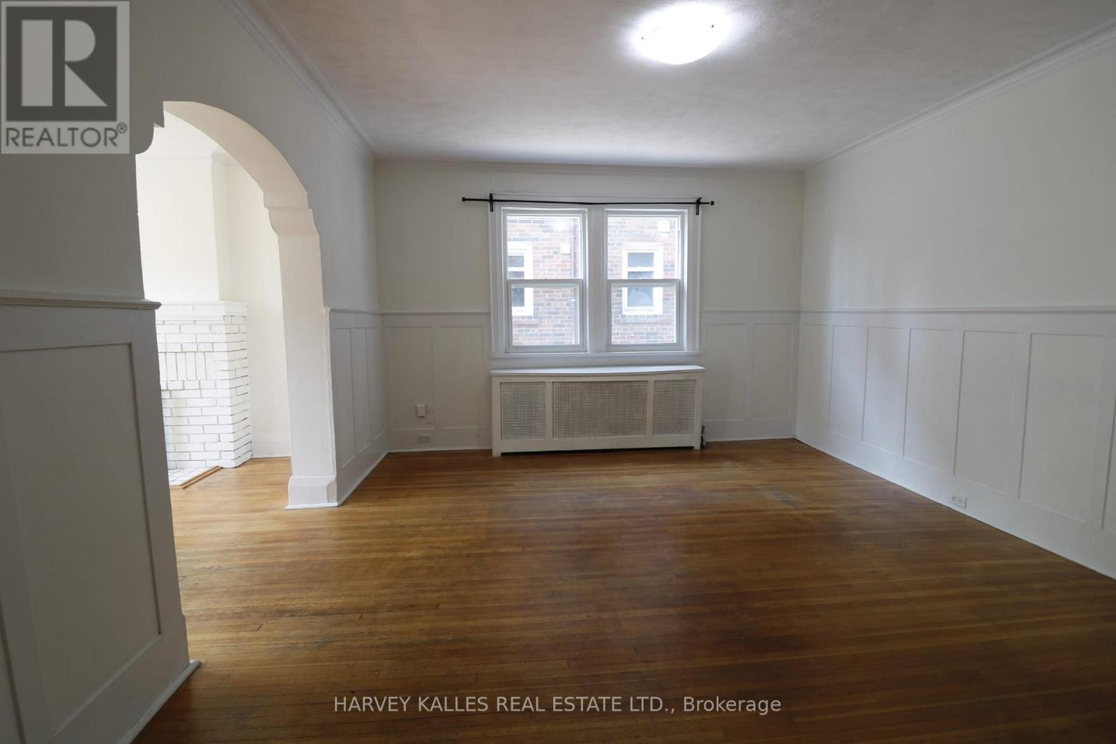 Main - 6 Poplar Plains Crescent, Toronto, Ontario  M4V 1E8 - Photo 6 - C13489014