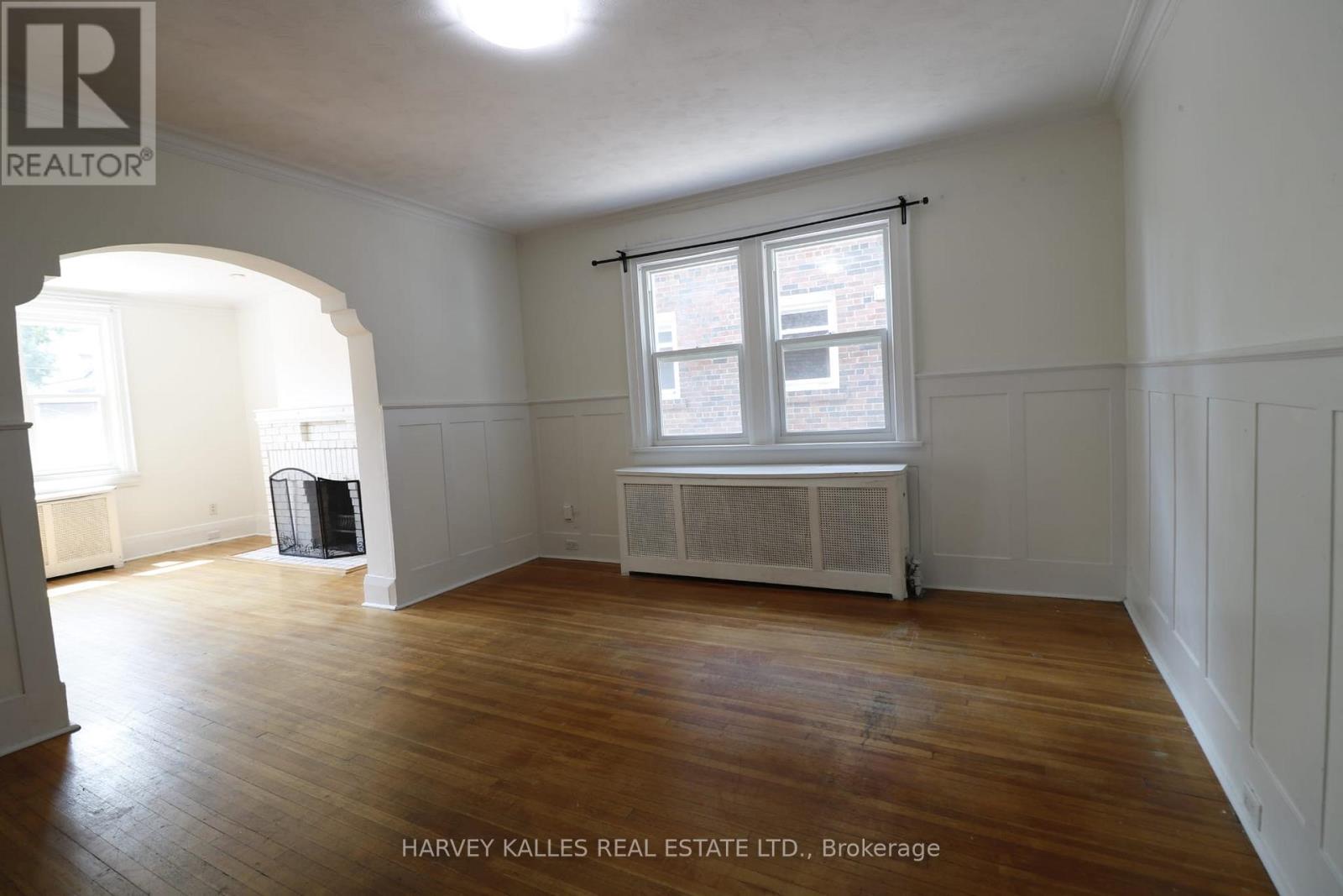 Main - 6 Poplar Plains Crescent, Toronto, Ontario  M4V 1E8 - Photo 7 - C13489014