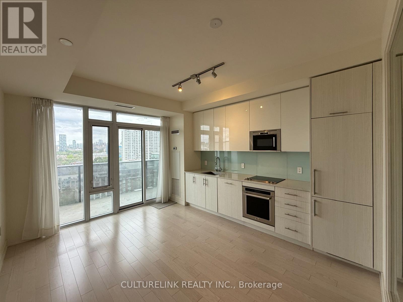 1607 - 330 RICHMOND STREET W, Toronto, Ontario