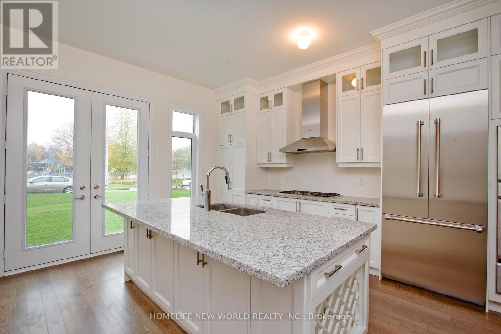 11 Queen Magdalene Place, Toronto (Hillcrest Village), Ontario  M2H 0A6 - Photo 13 - C13489184