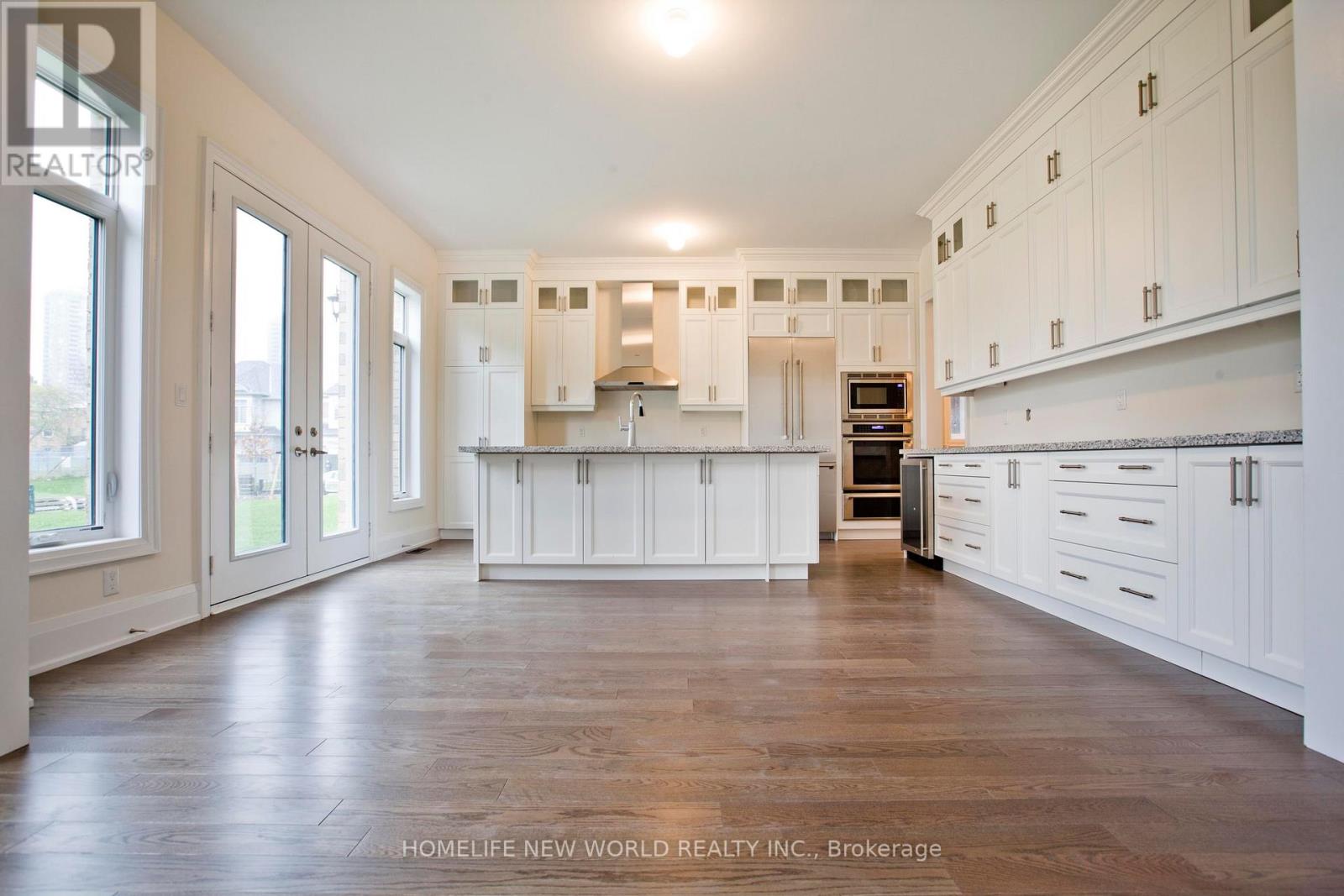 11 Queen Magdalene Place, Toronto (Hillcrest Village), Ontario  M2H 0A6 - Photo 17 - C13489184