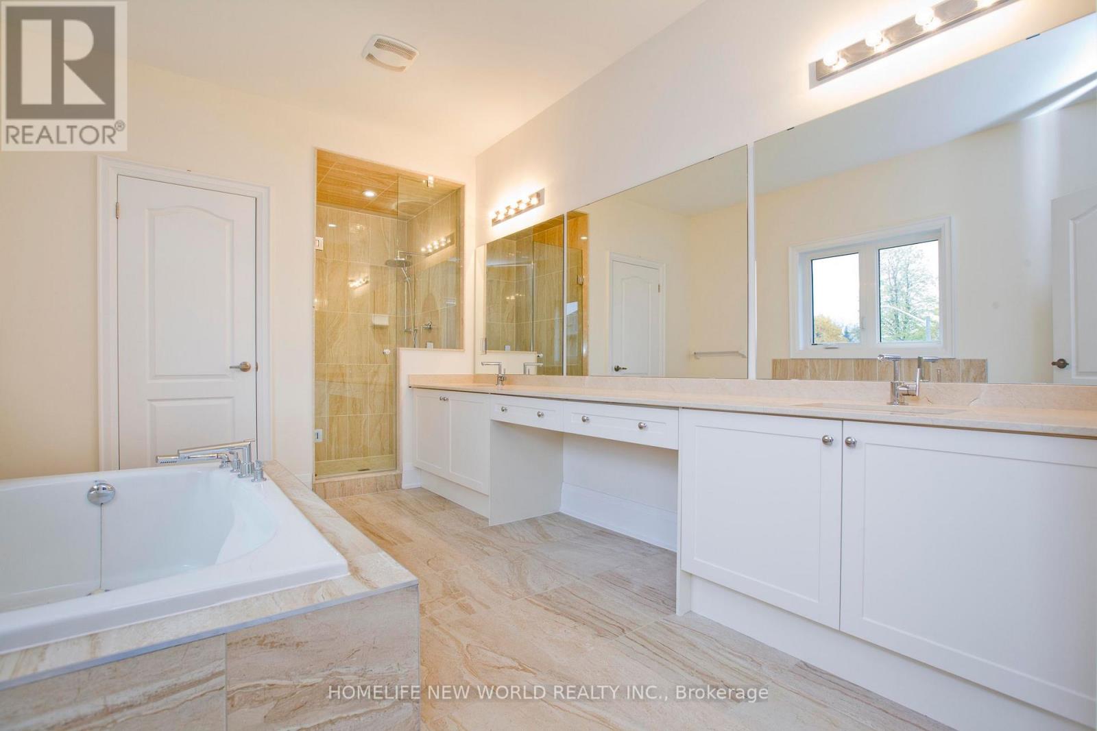 11 Queen Magdalene Place, Toronto (Hillcrest Village), Ontario  M2H 0A6 - Photo 22 - C13489184