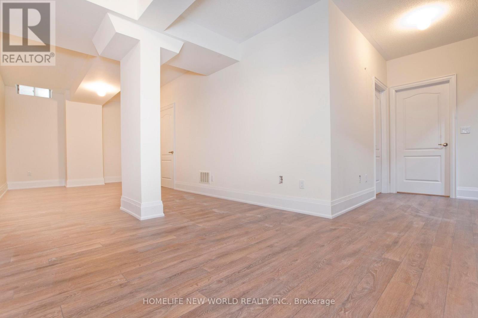 11 Queen Magdalene Place, Toronto (Hillcrest Village), Ontario  M2H 0A6 - Photo 33 - C13489184