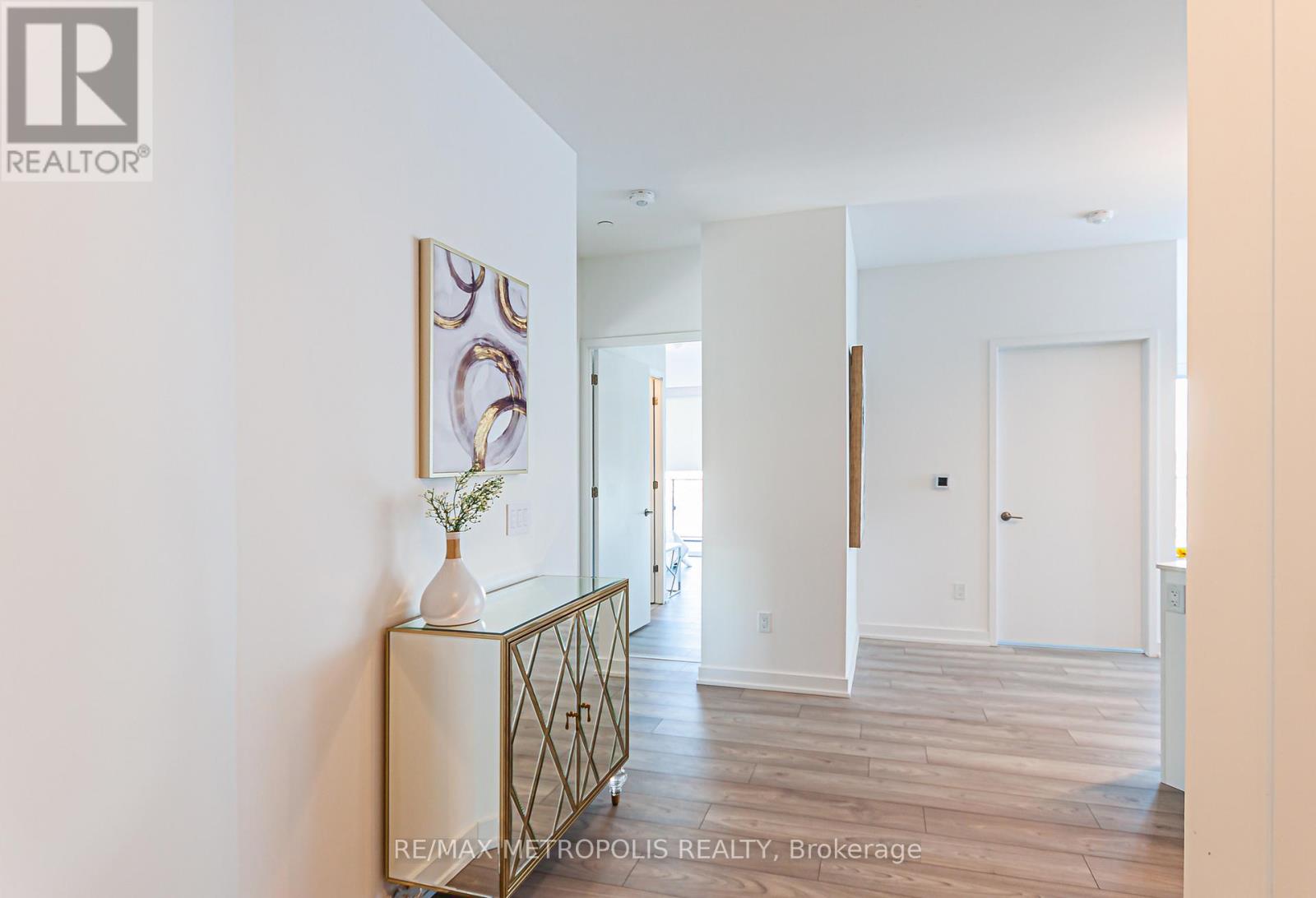1005 - 8 Tippett Rd, Toronto, Ontario  M3H 0E7 - Photo 8 - C13489222