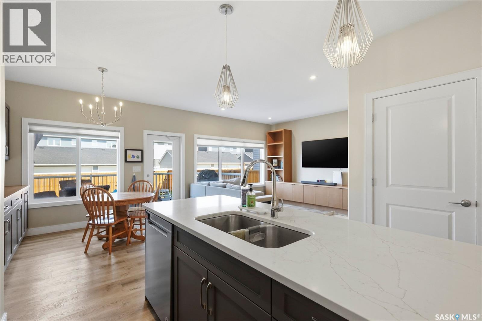263 Skopik Crescent, Saskatoon, Saskatchewan  S7V 0V6 - Photo 6 - SK040690