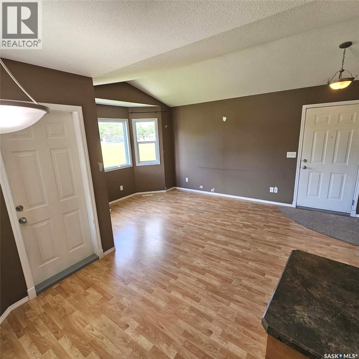 1075 Birchwood Place, Regina, Saskatchewan  S4S 7L1 - Photo 10 - SK040643