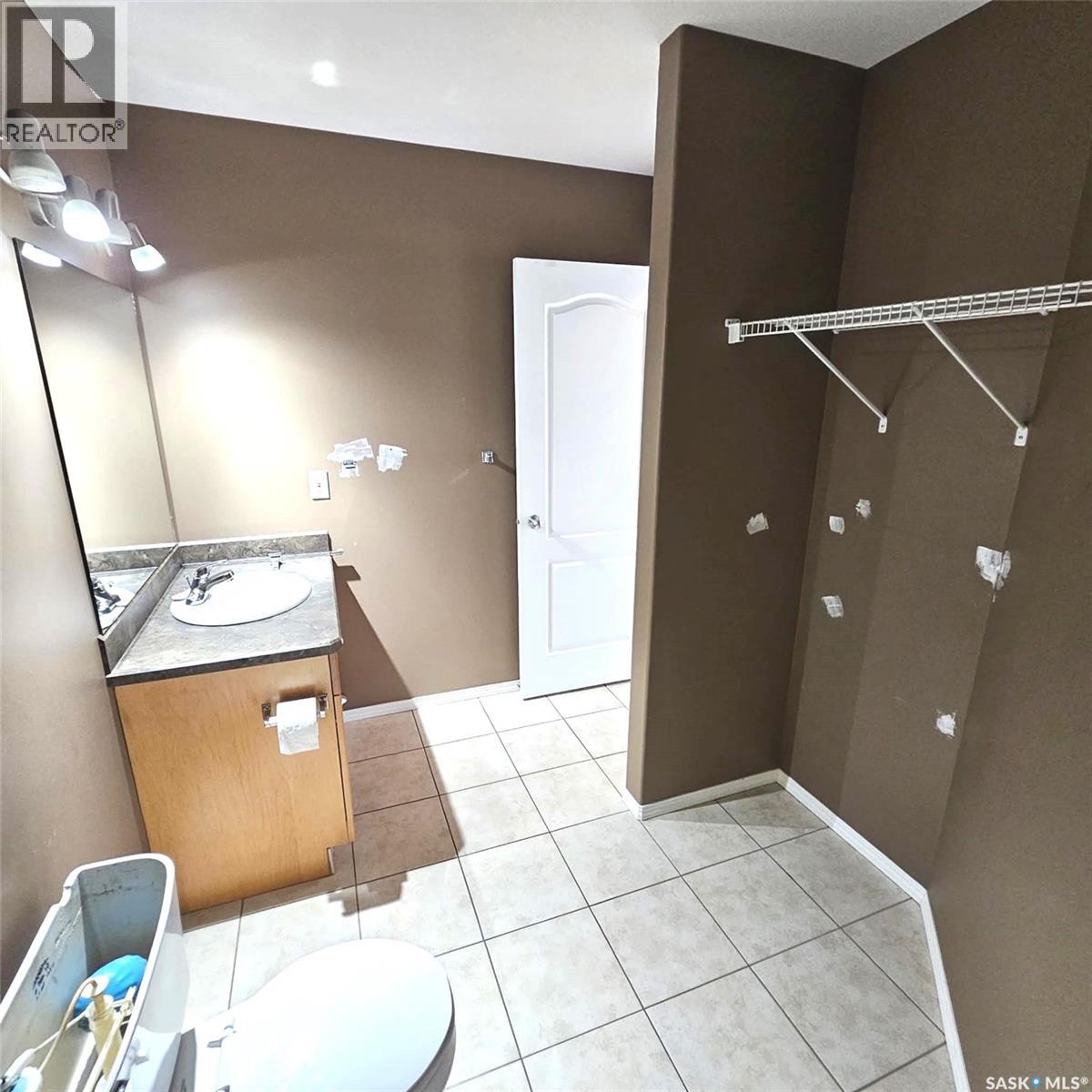 1075 Birchwood Place, Regina, Saskatchewan  S4S 7L1 - Photo 15 - SK040643