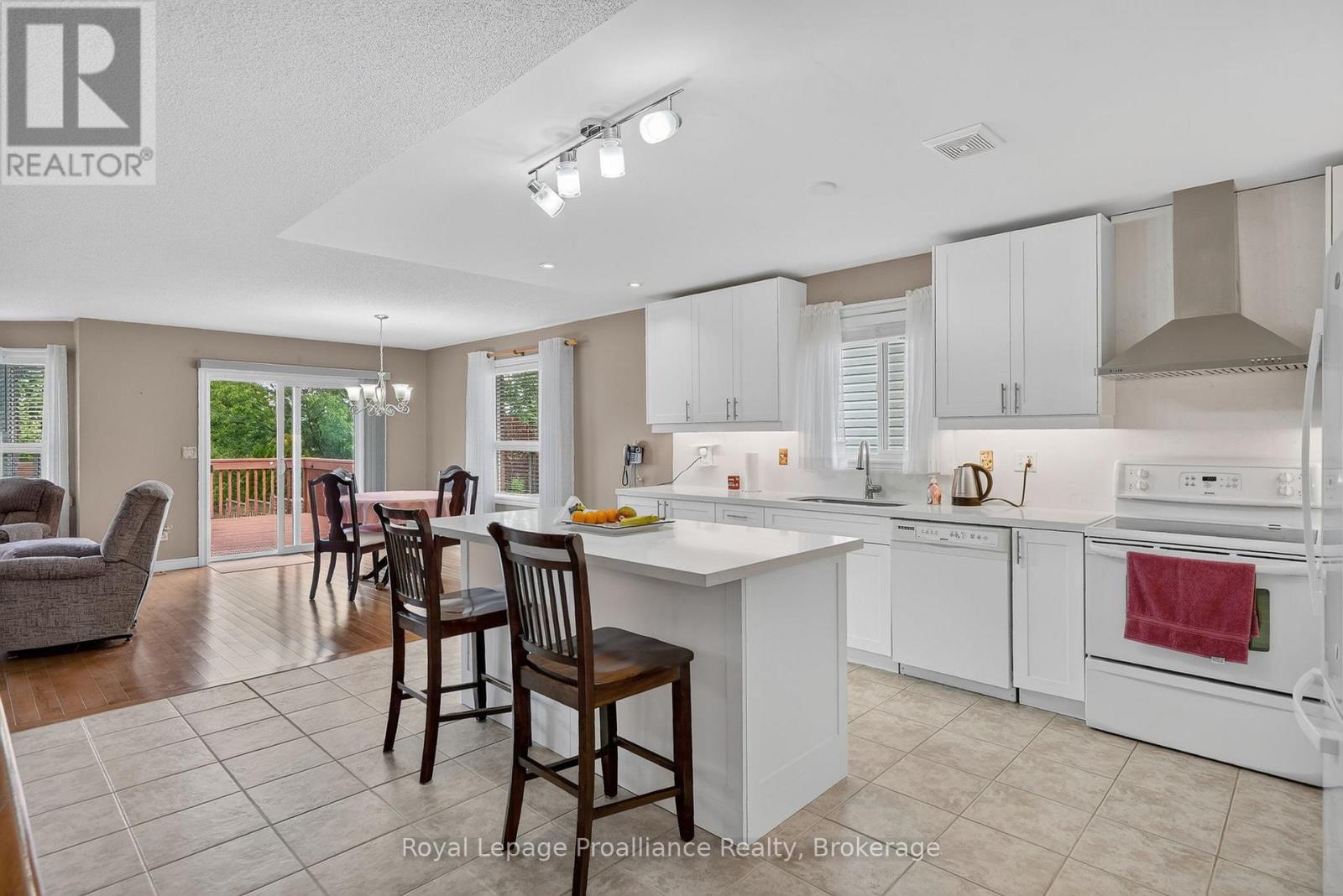 732 Prince Of Wales Drive, Cobourg, Ontario  K9A 5X8 - Photo 12 - X13489464