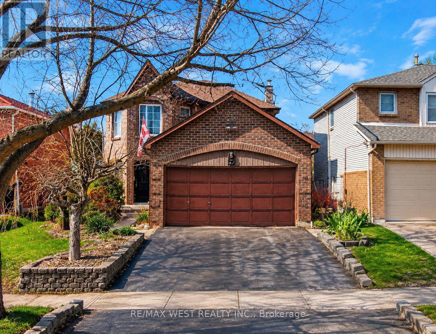 53 Hettersley Drive, Ajax, Ontario  L1T 1S1 - Photo 1 - E13487776