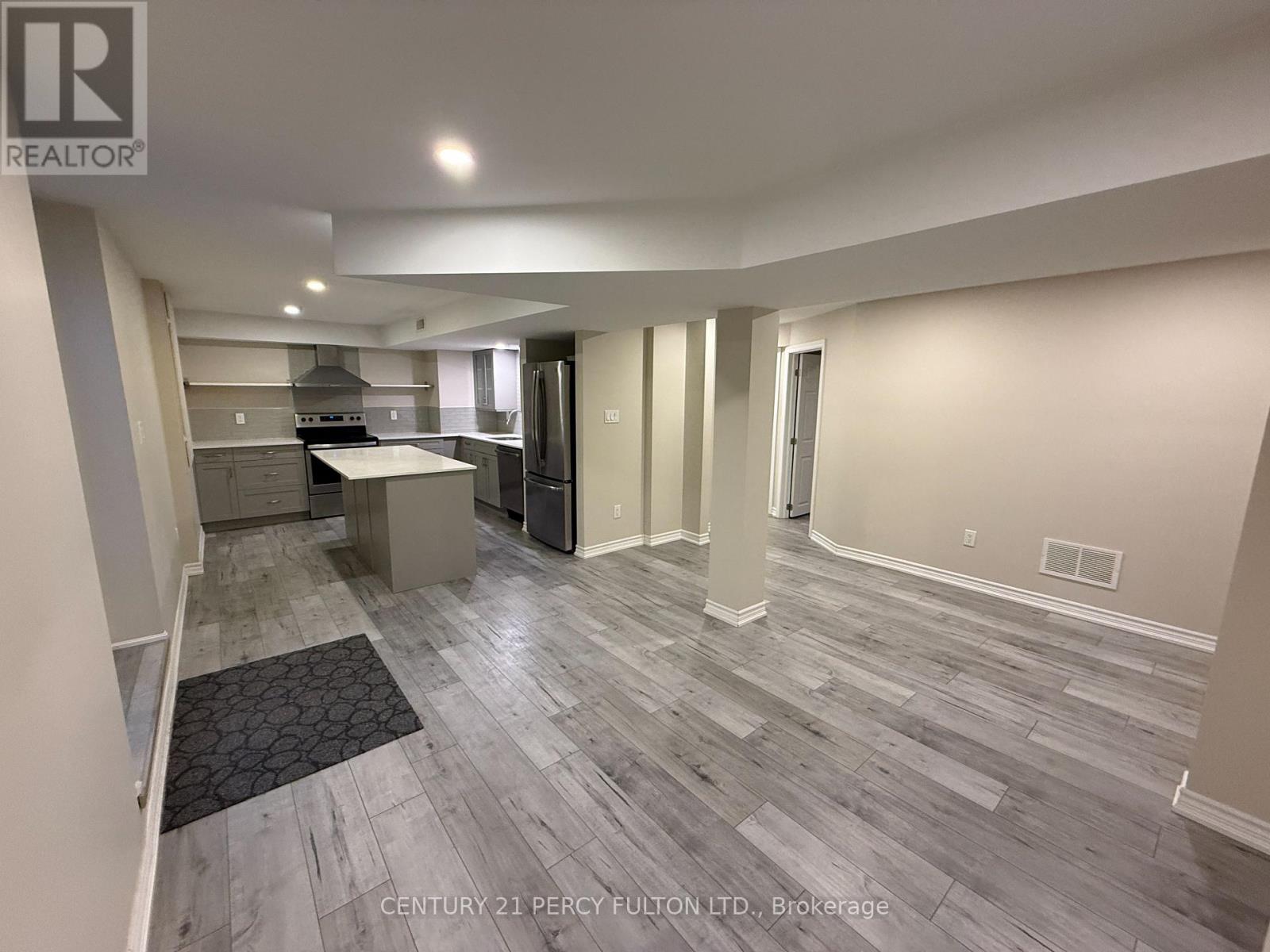 7 Redmond Drive, Ajax, Ontario  L1S 5R7 - Photo 11 - E13487980