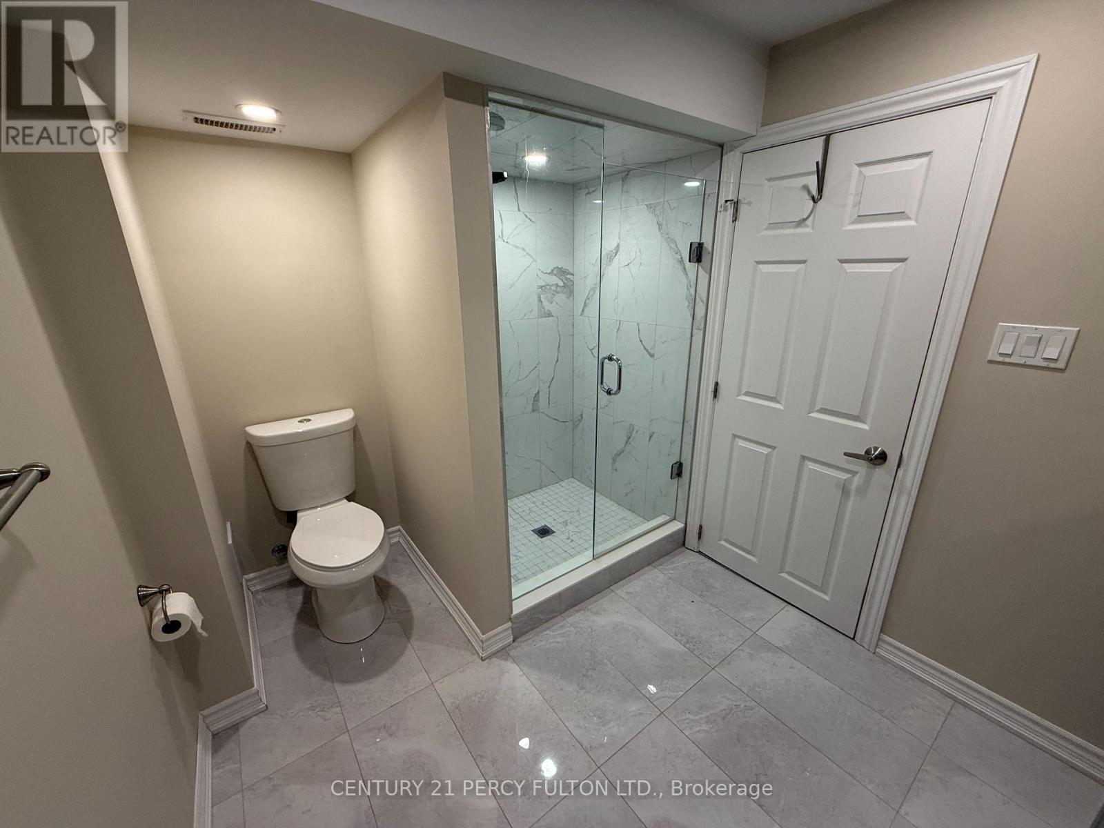 7 Redmond Drive, Ajax, Ontario  L1S 5R7 - Photo 2 - E13487980