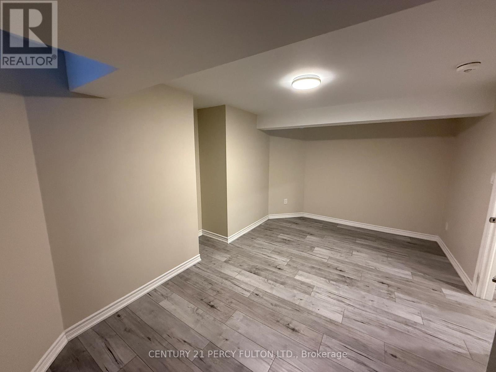 7 Redmond Drive, Ajax, Ontario  L1S 5R7 - Photo 8 - E13487980