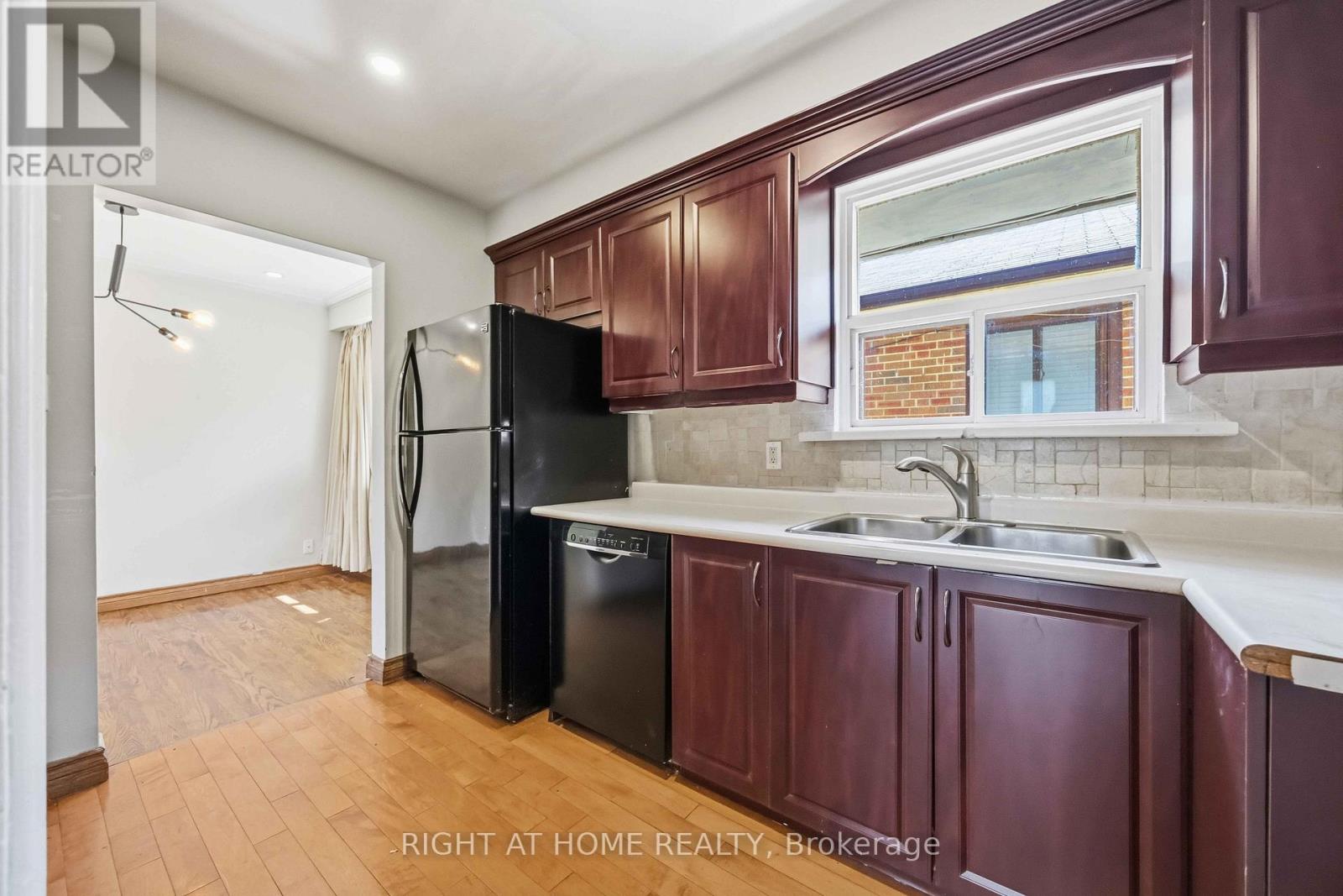 1 Mozart Avenue, Toronto, Ontario  M1K 2V8 - Photo 17 - E13488284