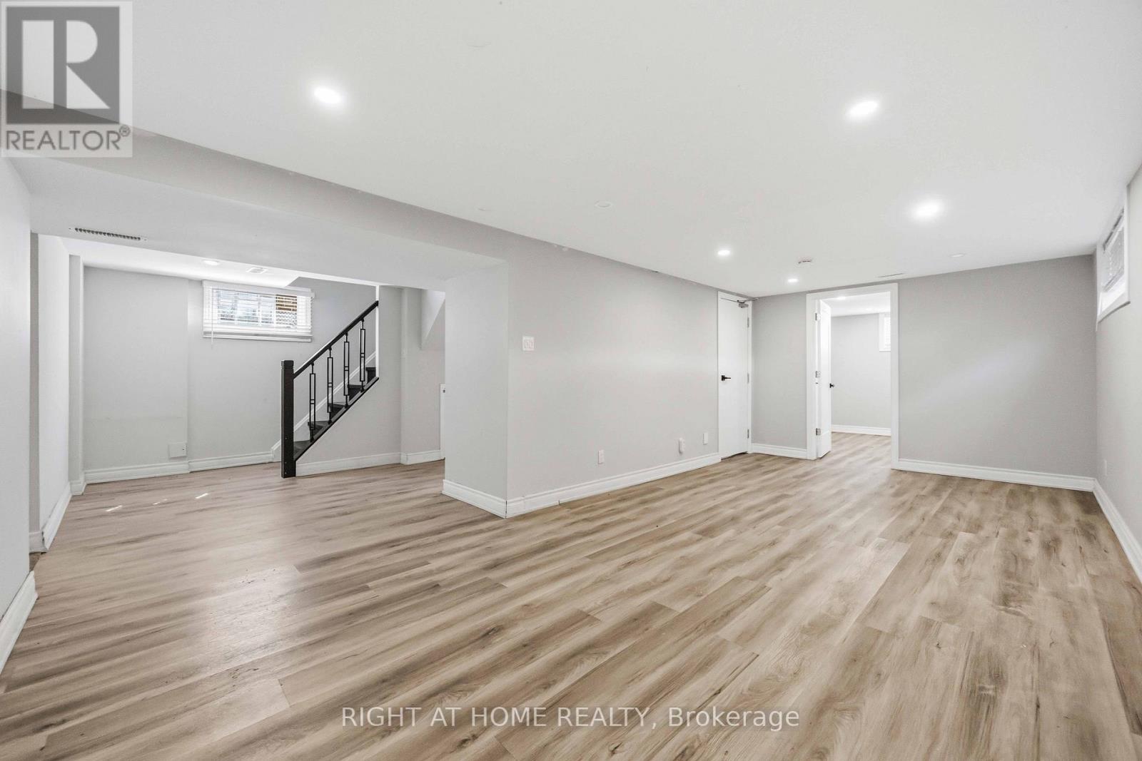 1 Mozart Avenue, Toronto, Ontario  M1K 2V8 - Photo 25 - E13488284