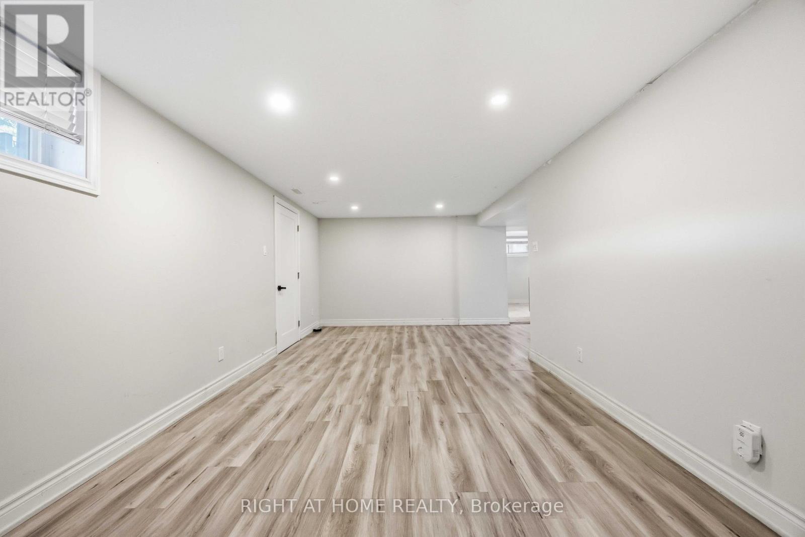 1 Mozart Avenue, Toronto, Ontario  M1K 2V8 - Photo 28 - E13488284