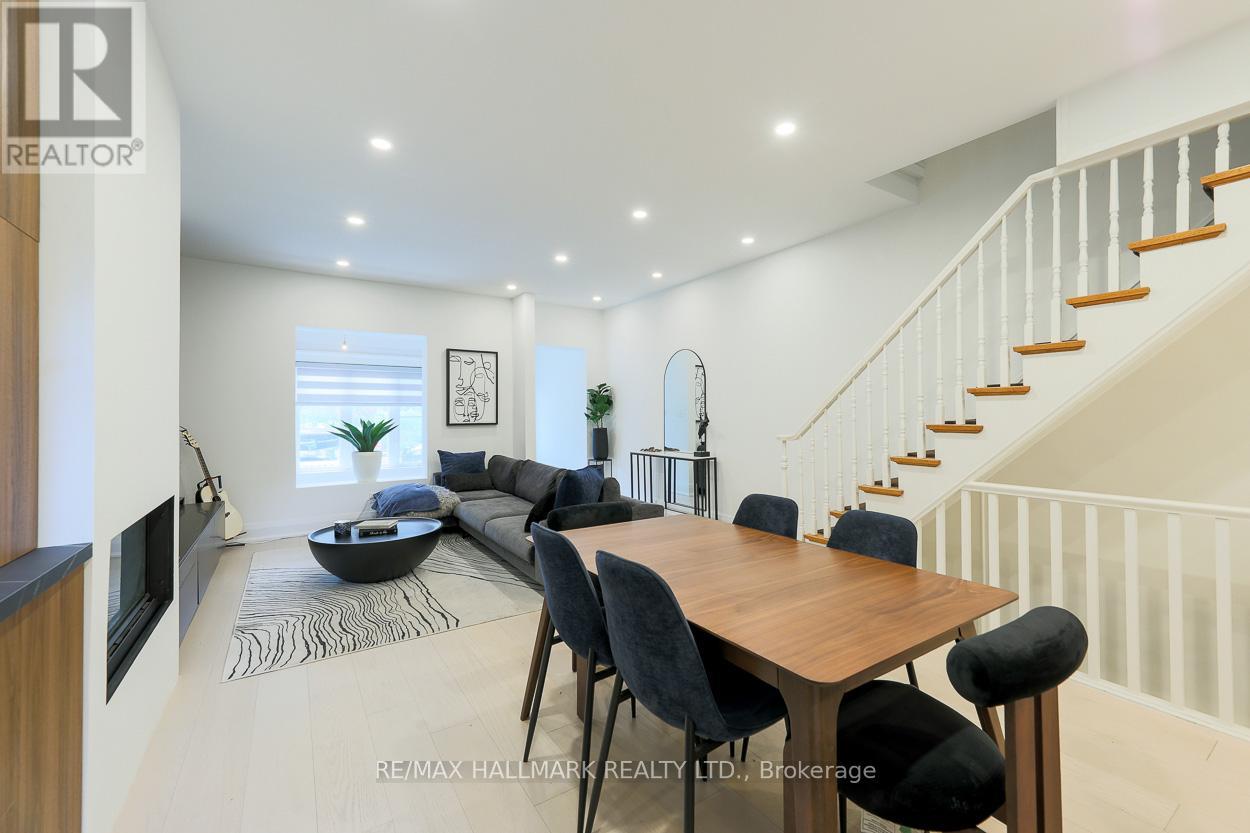 35 Dingwall Avenue, Toronto, Ontario  M4J 1C4 - Photo 10 - E13488392