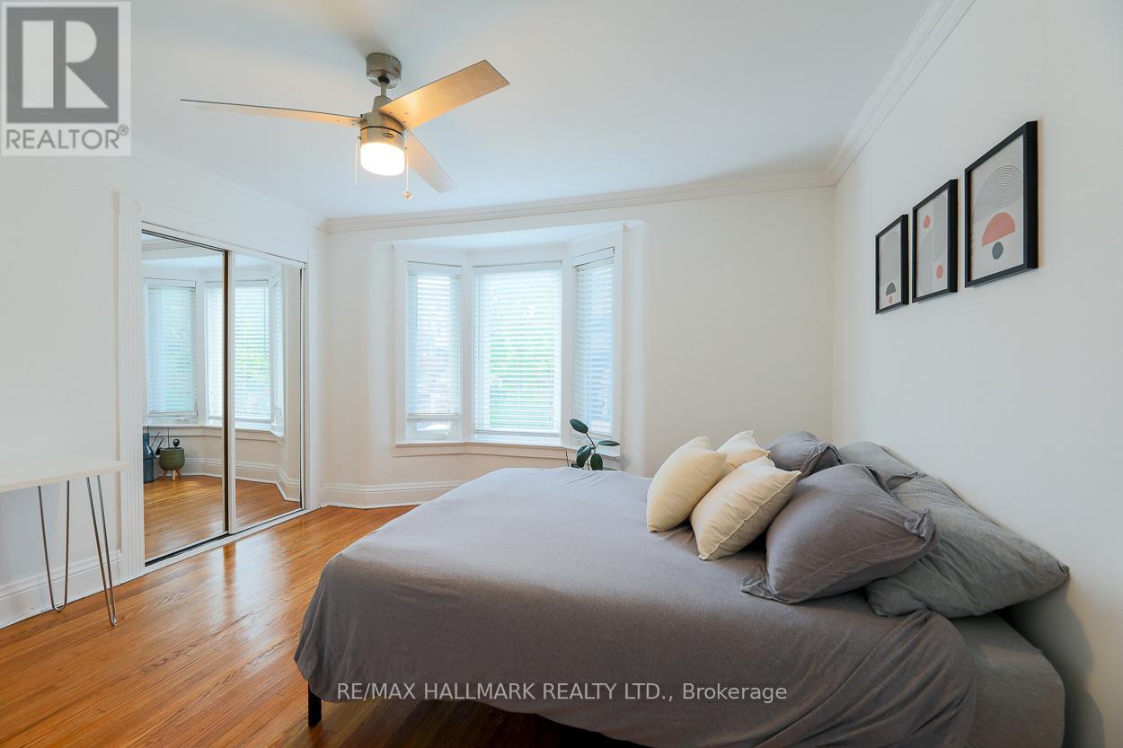 35 Dingwall Avenue, Toronto, Ontario  M4J 1C4 - Photo 16 - E13488392
