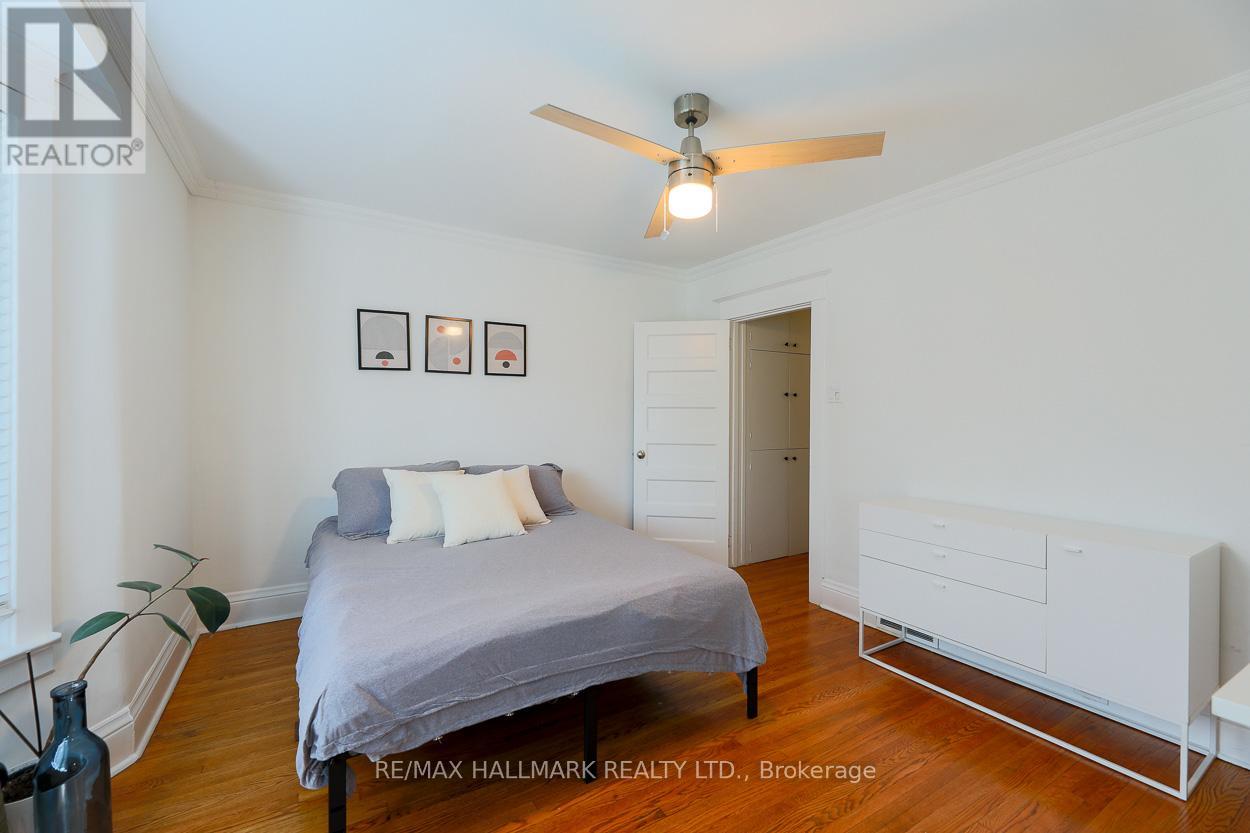 35 Dingwall Avenue, Toronto, Ontario  M4J 1C4 - Photo 18 - E13488392