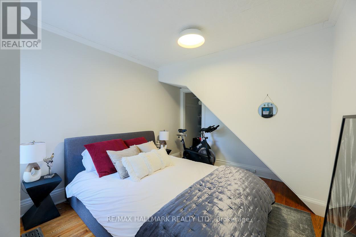 35 Dingwall Avenue, Toronto, Ontario  M4J 1C4 - Photo 19 - E13488392