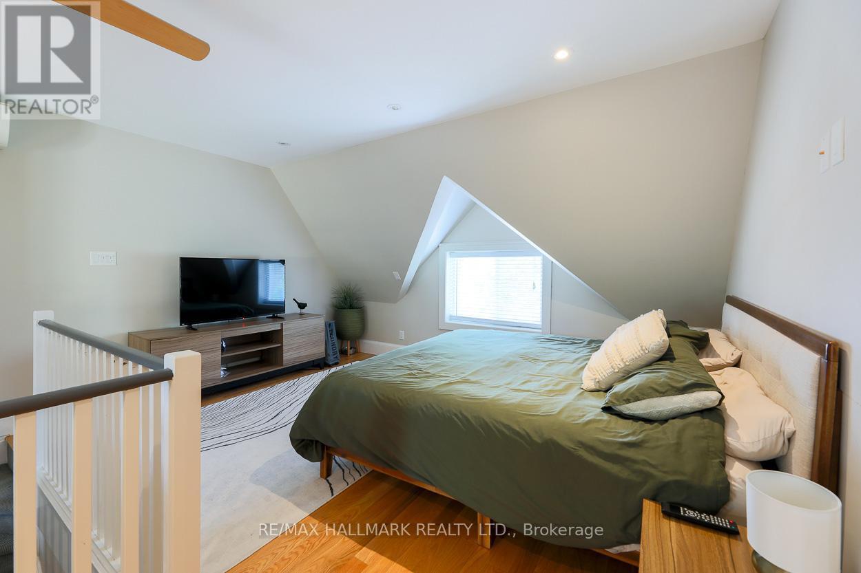 35 Dingwall Avenue, Toronto, Ontario  M4J 1C4 - Photo 23 - E13488392