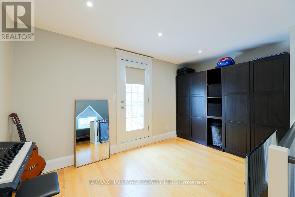 35 Dingwall Avenue, Toronto, Ontario  M4J 1C4 - Photo 27 - E13488392