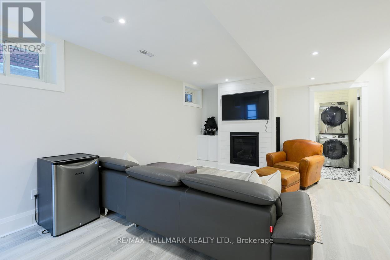 35 Dingwall Avenue, Toronto, Ontario  M4J 1C4 - Photo 28 - E13488392
