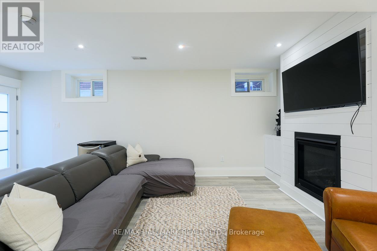 35 Dingwall Avenue, Toronto, Ontario  M4J 1C4 - Photo 30 - E13488392