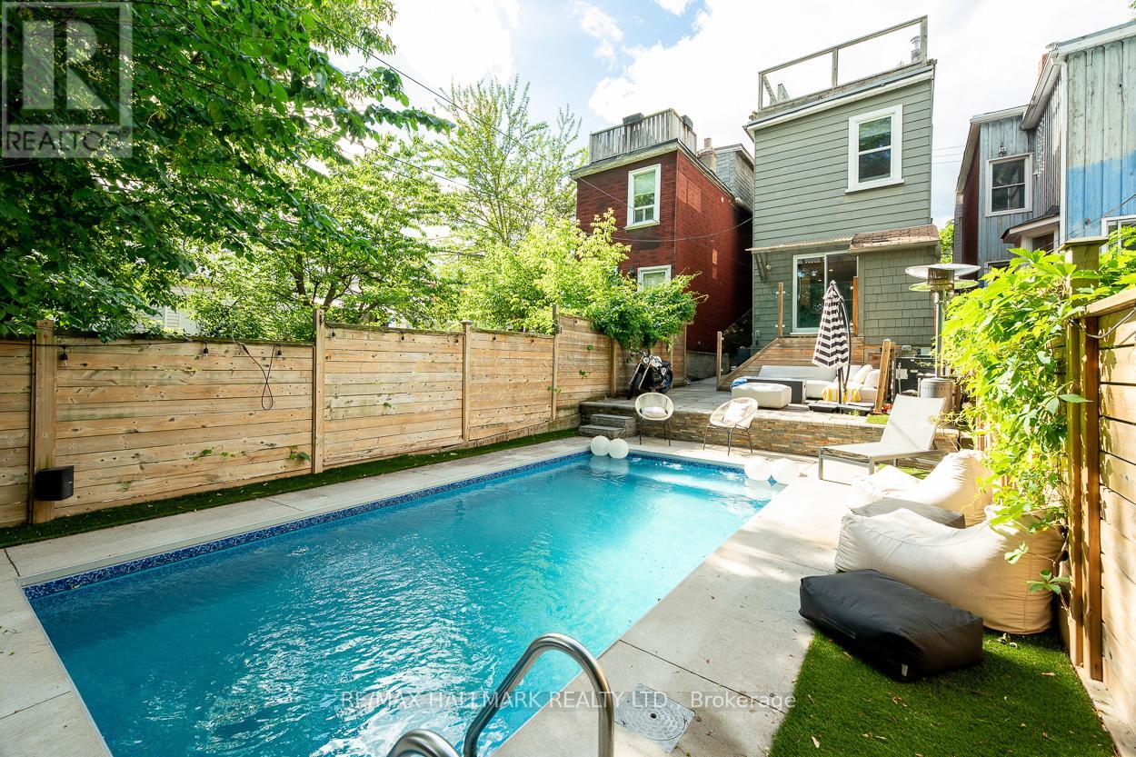35 Dingwall Avenue, Toronto, Ontario  M4J 1C4 - Photo 39 - E13488392