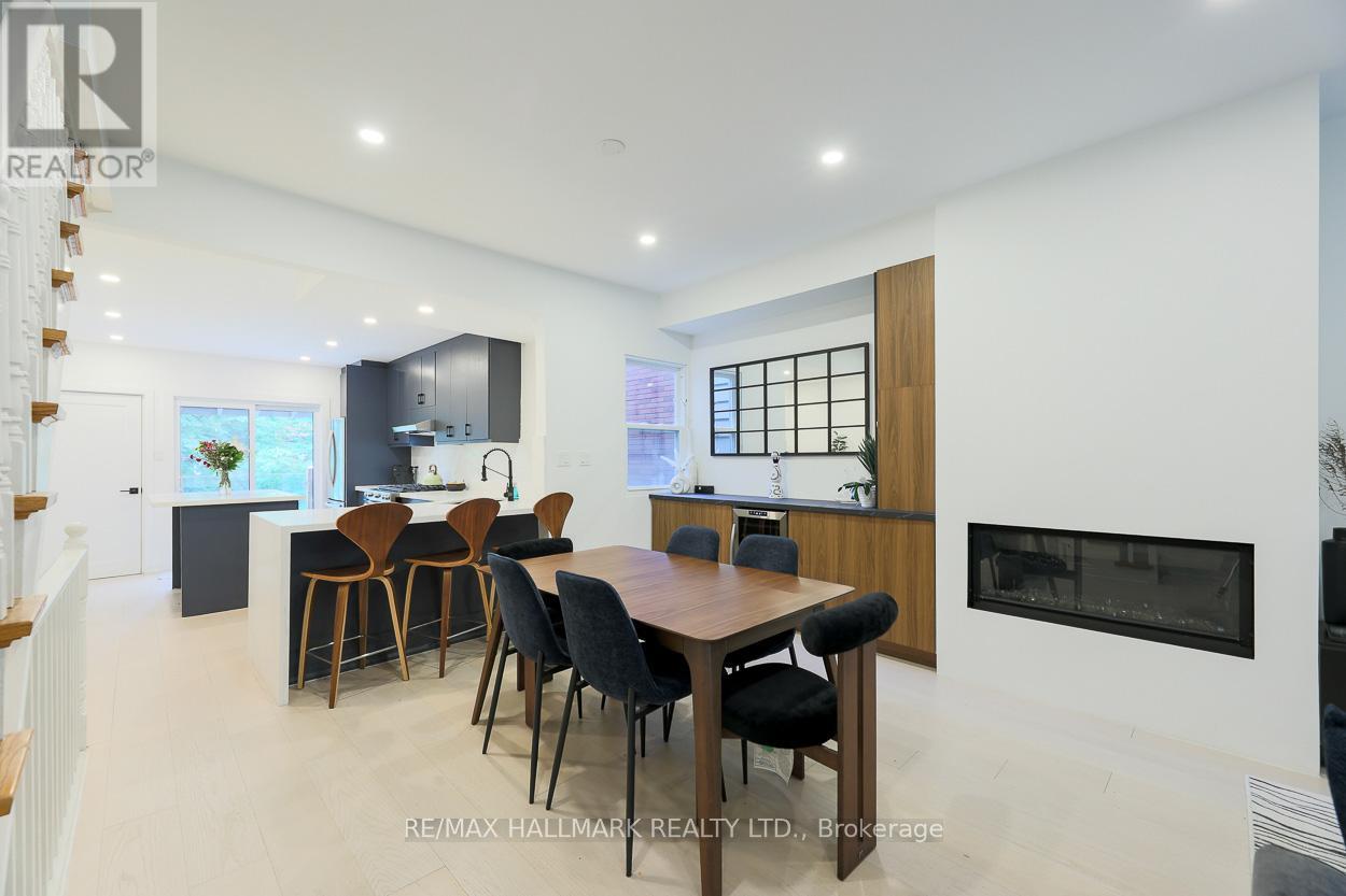 35 Dingwall Avenue, Toronto, Ontario  M4J 1C4 - Photo 8 - E13488392