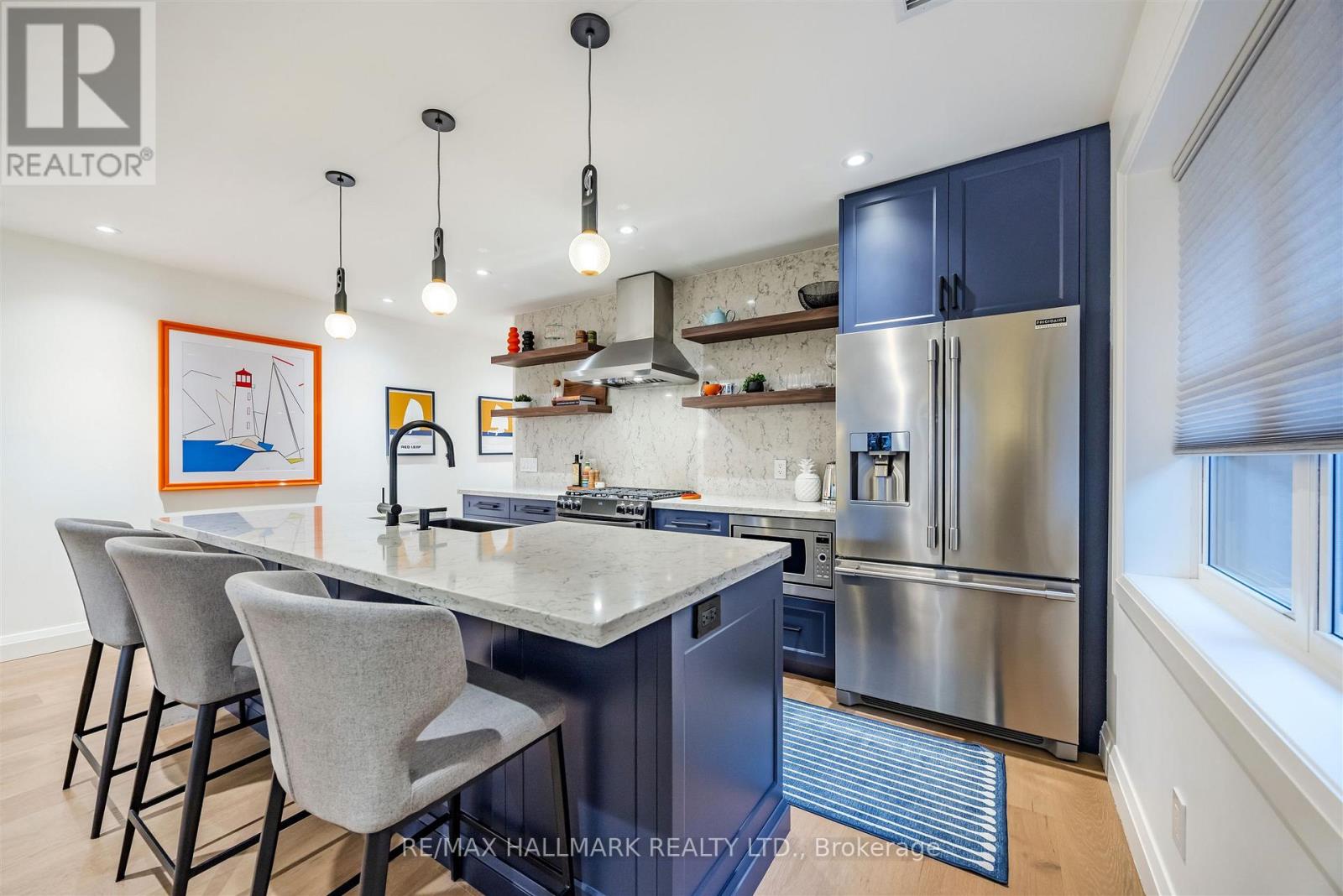 201 - 22 Glen Manor Drive, Toronto, Ontario  M4E 2X2 - Photo 14 - E13488424