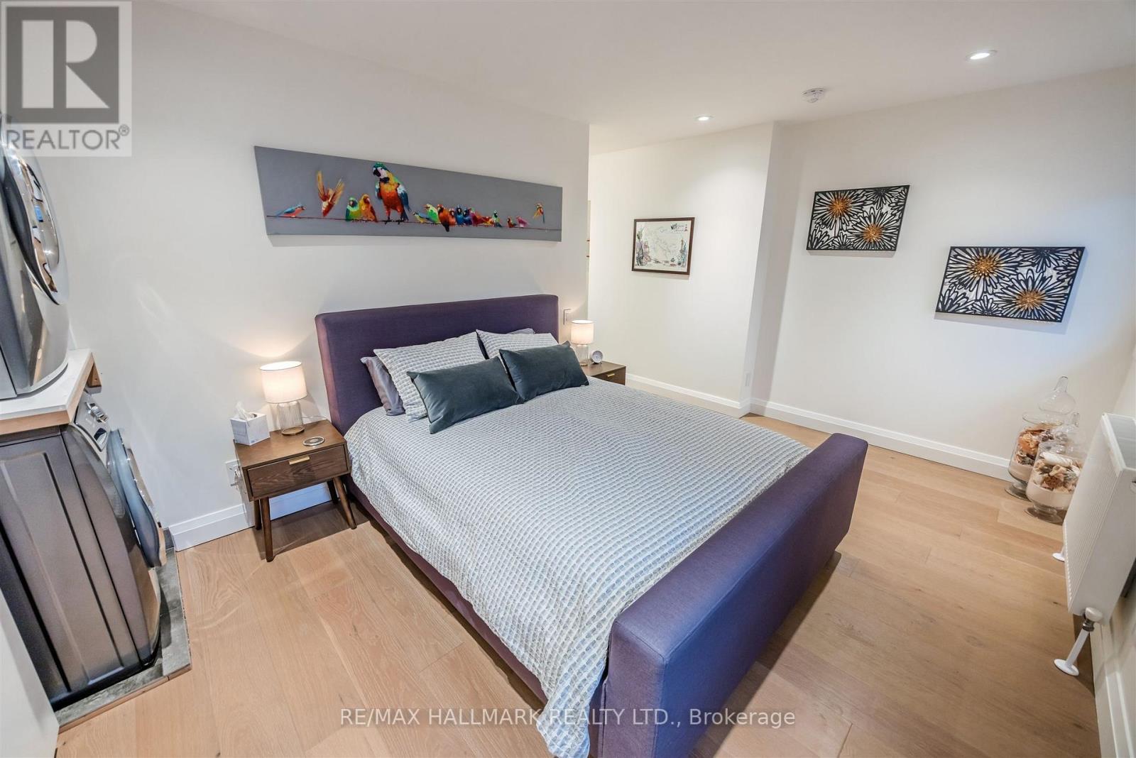 201 - 22 Glen Manor Drive, Toronto, Ontario  M4E 2X2 - Photo 23 - E13488424