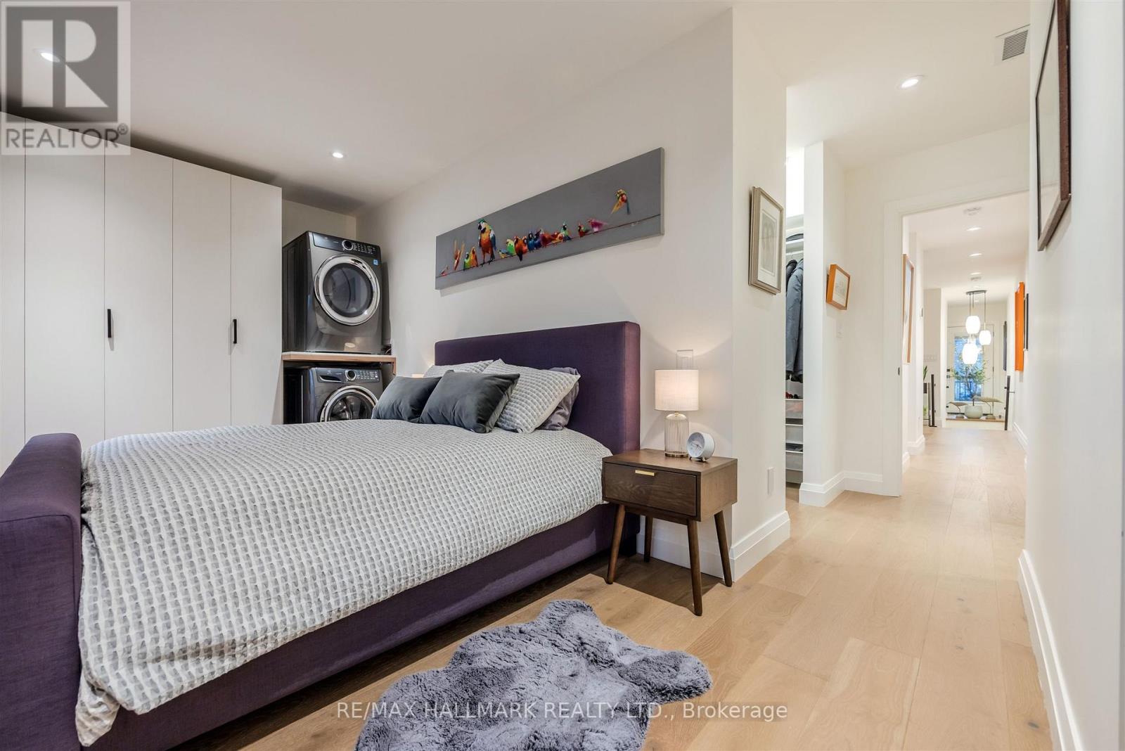 201 - 22 Glen Manor Drive, Toronto, Ontario  M4E 2X2 - Photo 24 - E13488424