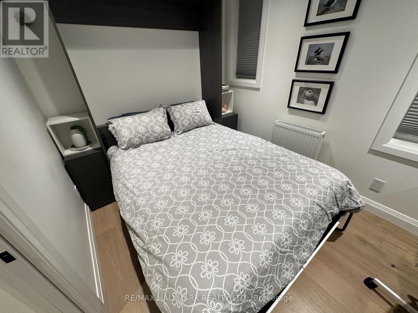 201 - 22 Glen Manor Drive, Toronto, Ontario  M4E 2X2 - Photo 32 - E13488424