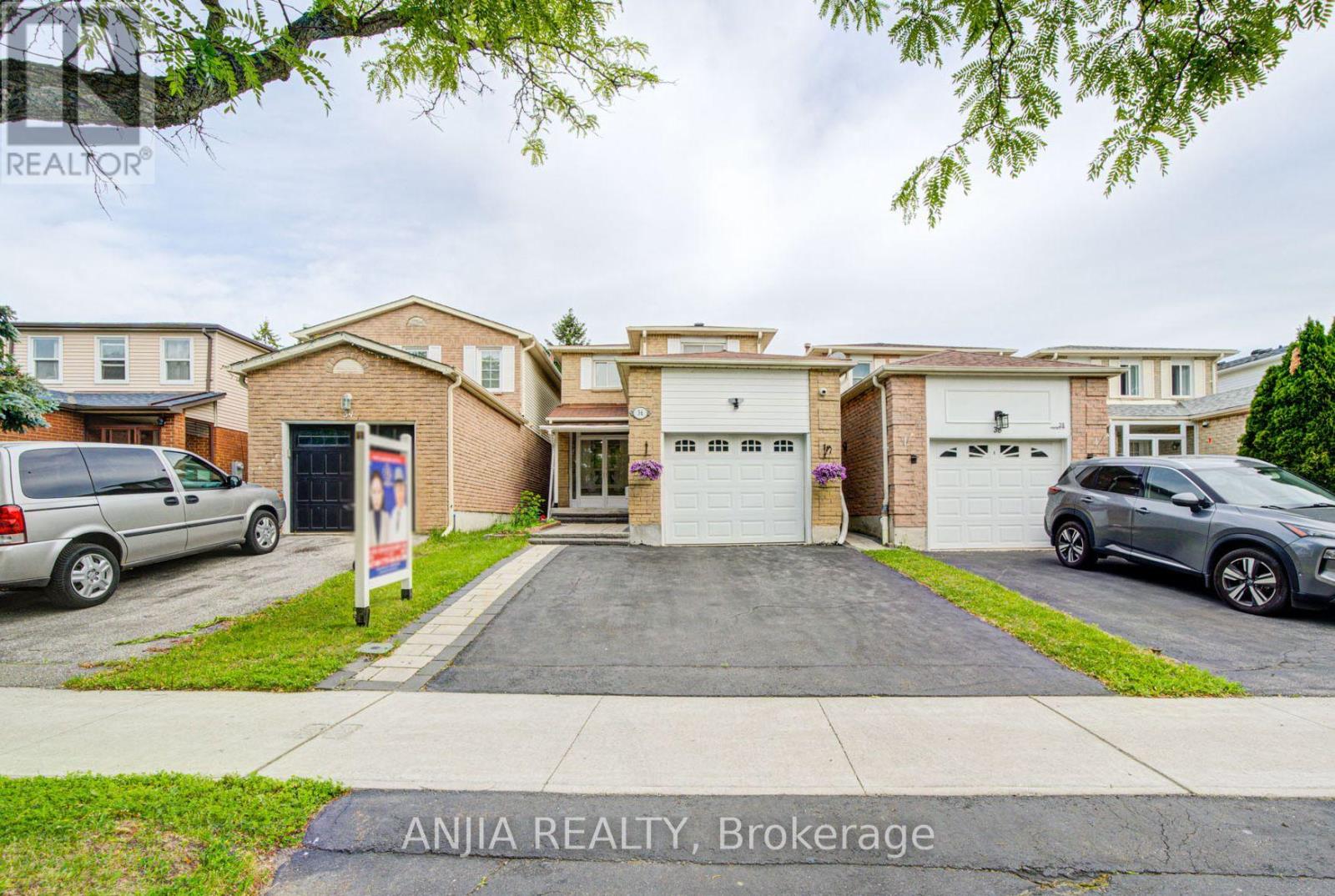 36 PONYMILL DRIVE, Toronto, Ontario