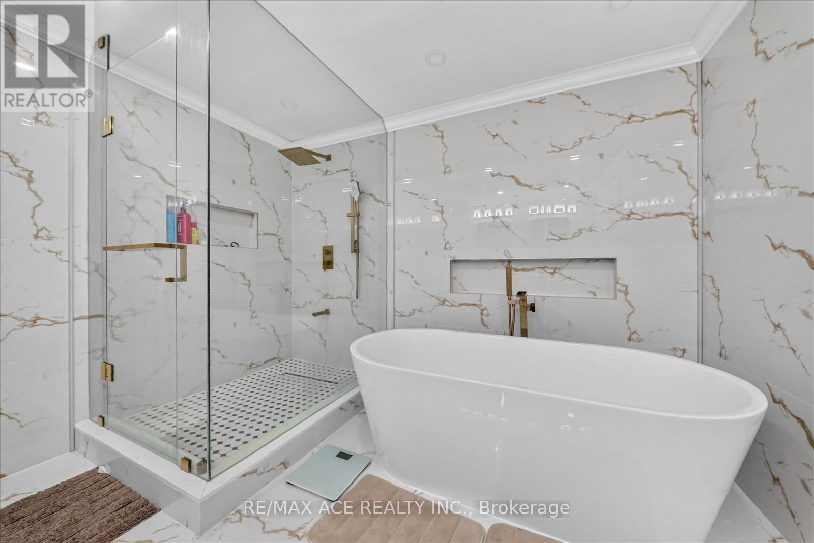 4 Beaumont Drive, Ajax, Ontario  L1T 1R9 - Photo 30 - E13488708
