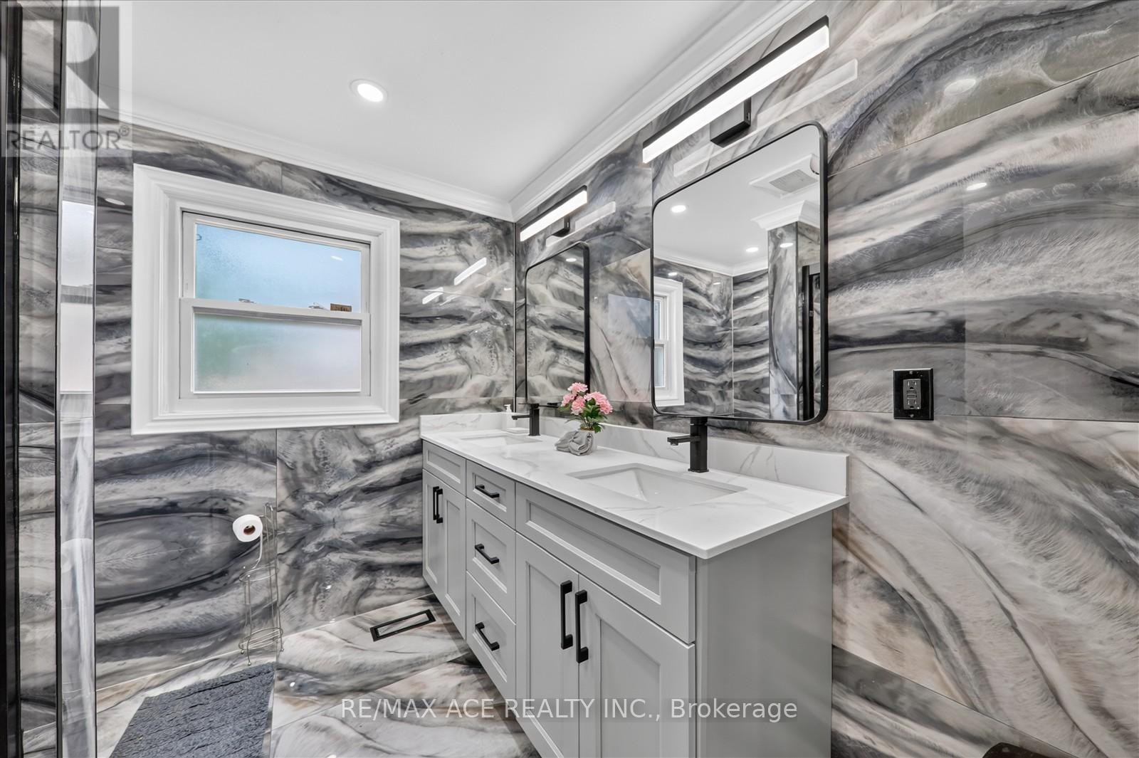4 Beaumont Drive, Ajax, Ontario  L1T 1R9 - Photo 35 - E13488708