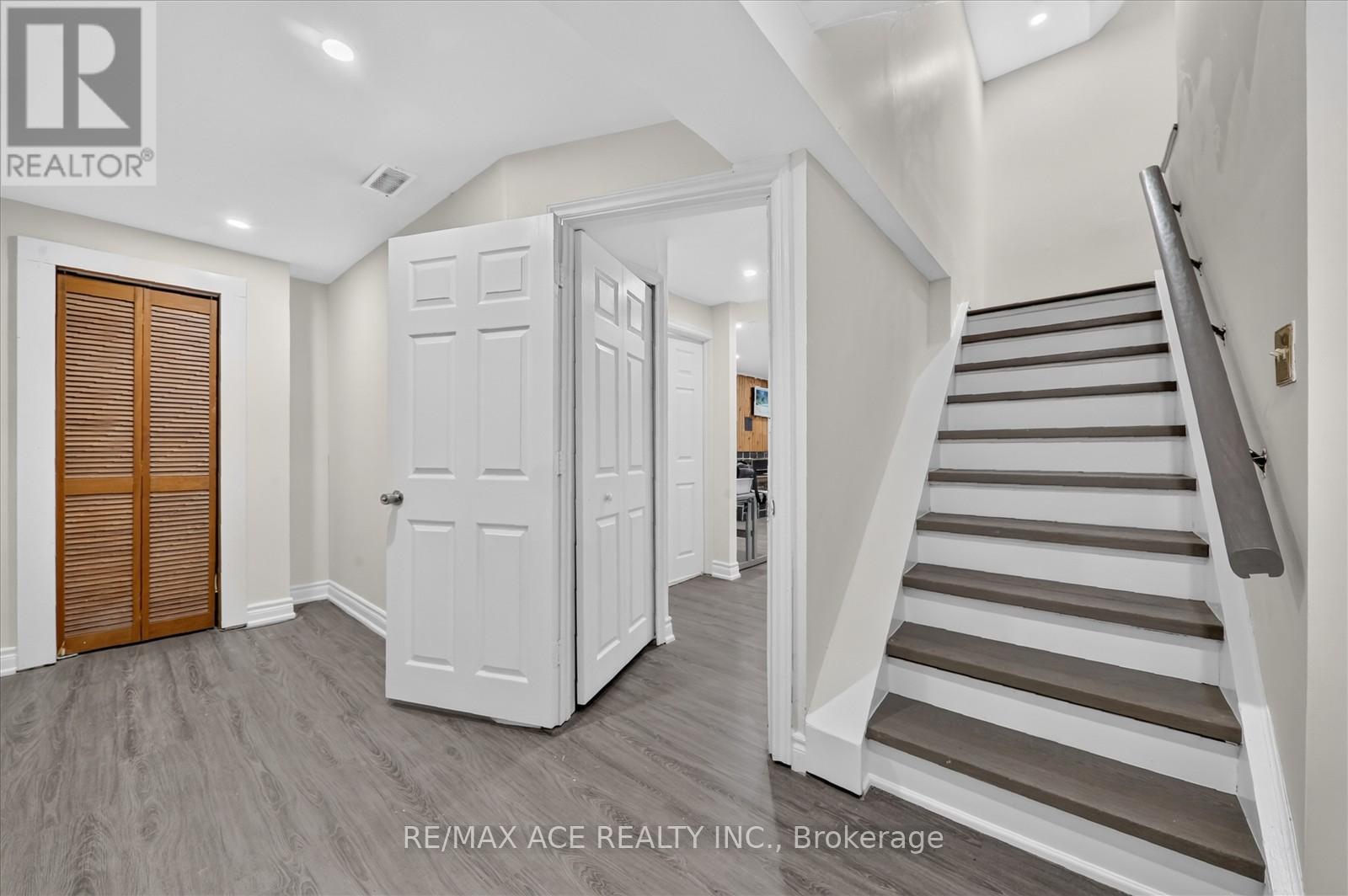 4 Beaumont Drive, Ajax, Ontario  L1T 1R9 - Photo 39 - E13488708