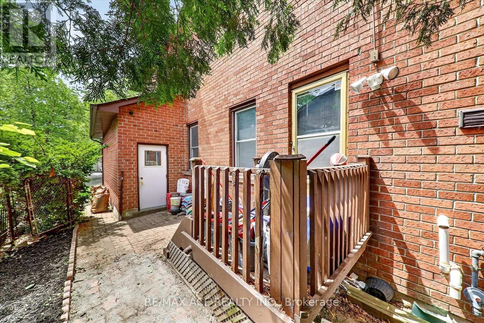 4 Beaumont Drive, Ajax, Ontario  L1T 1R9 - Photo 46 - E13488708
