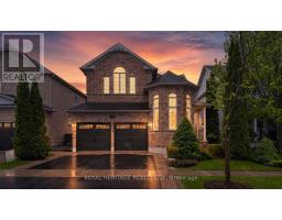 3 KINROSS AVENUE, Whitby, Ontario