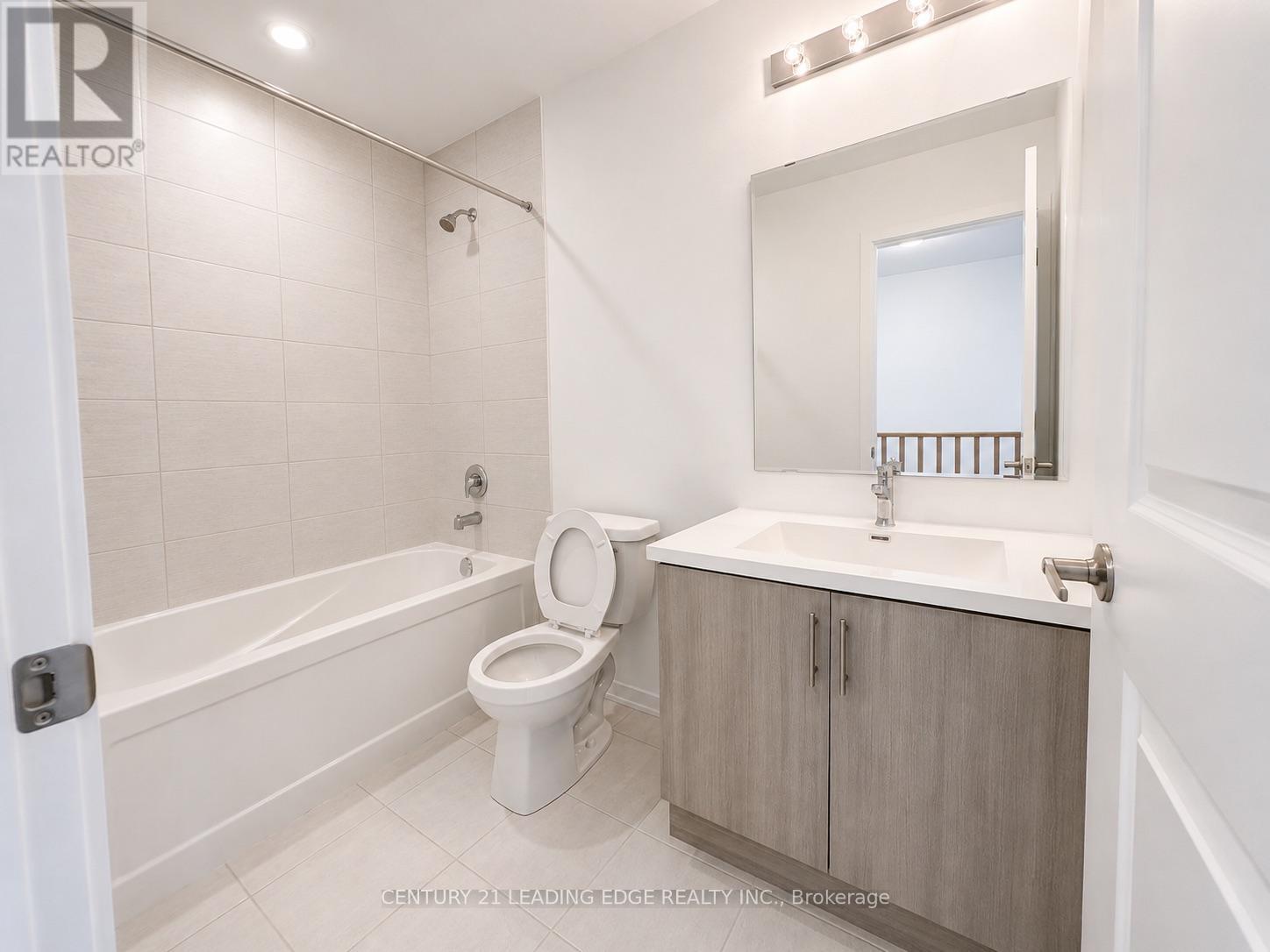 729 Heathrow Path, Oshawa, Ontario  L1H 7K5 - Photo 10 - E13488816
