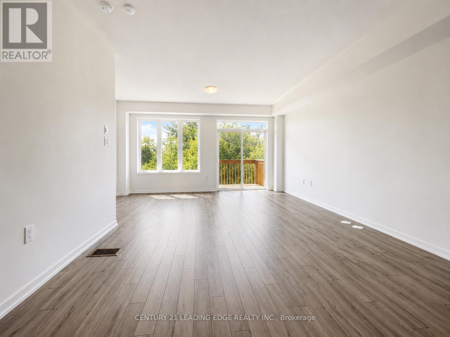 729 Heathrow Path, Oshawa, Ontario  L1H 7K5 - Photo 6 - E13488816
